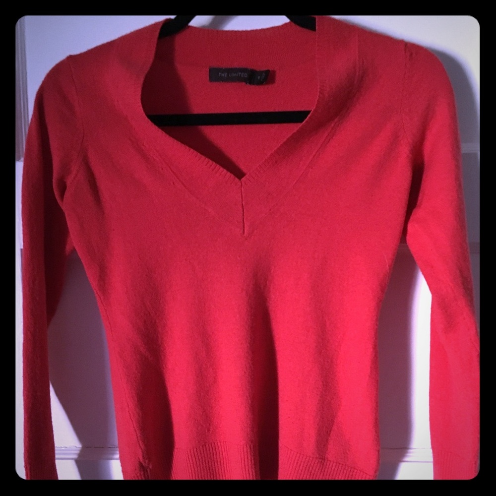 Limited V neck lightweight sweater, S